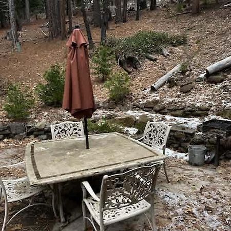 Views Inside Yosemite-Timber Lodge-Sleeps 6 يوسميتي ويست المظهر الخارجي الصورة