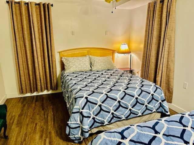 Views Inside Yosemite-Timber Lodge-Sleeps 6 يوسميتي ويست المظهر الخارجي الصورة